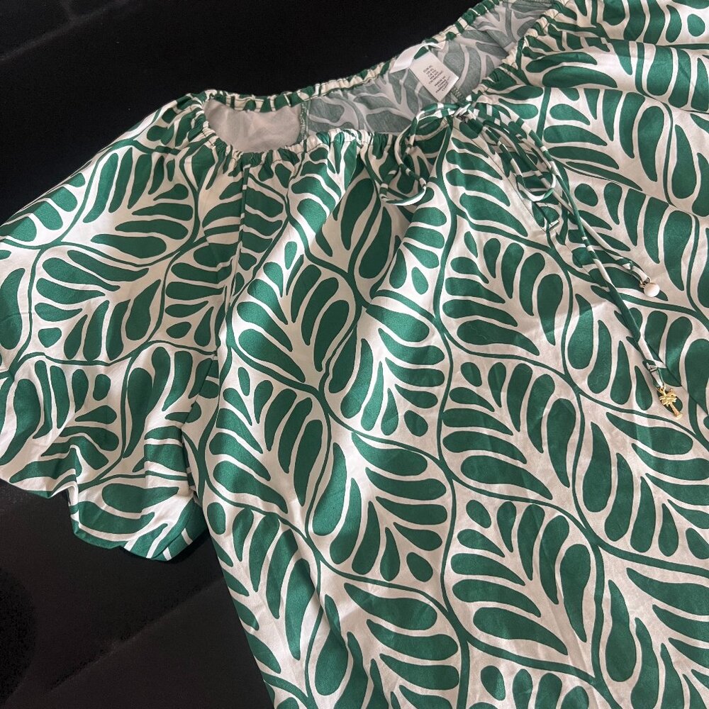 NWT H&M Coastal/Tropical Green & Ivory Patterned Dress